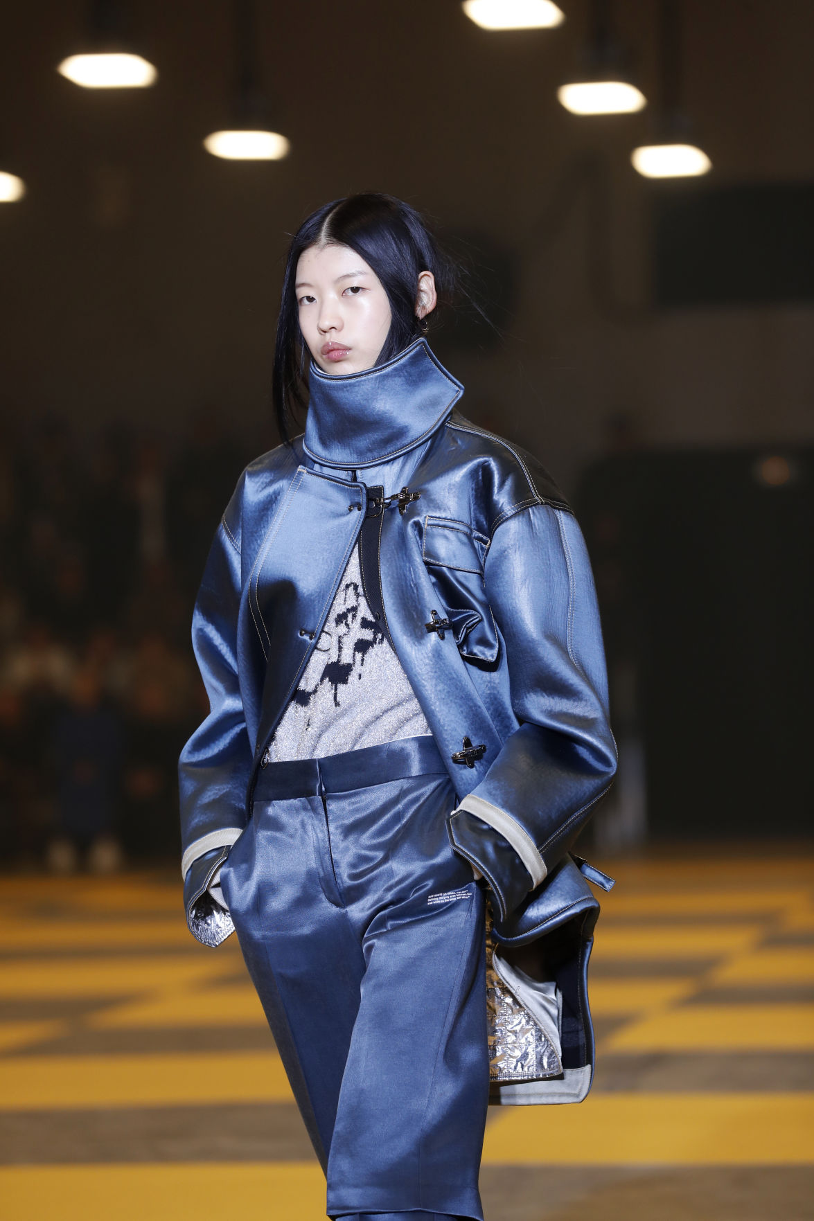 Paris Fashion 2019 F/W Off-White